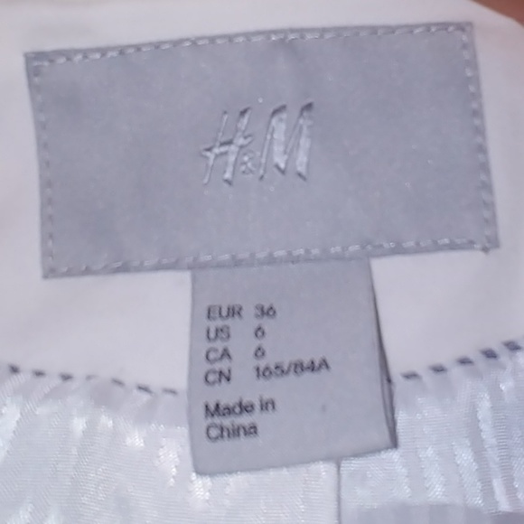 H&M White Blazer - Picture 3 of 4